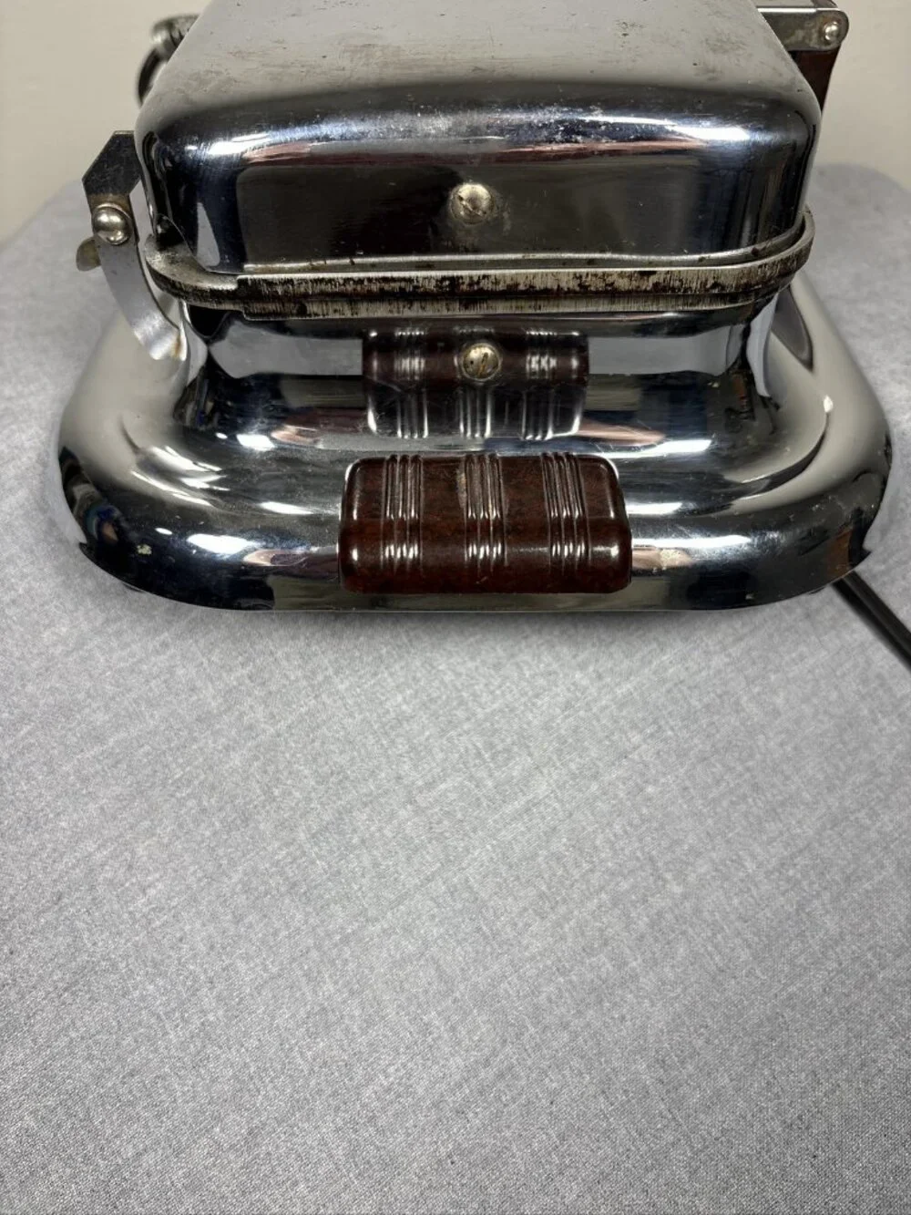 Vintage General Electric GE Automatic Chrome Grill Waffle Baker Iron